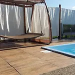 Dom wakacyjny Dom Grabowa Z Sauną , Podgrzewanym Basenem I Balią Z Hydromasażem