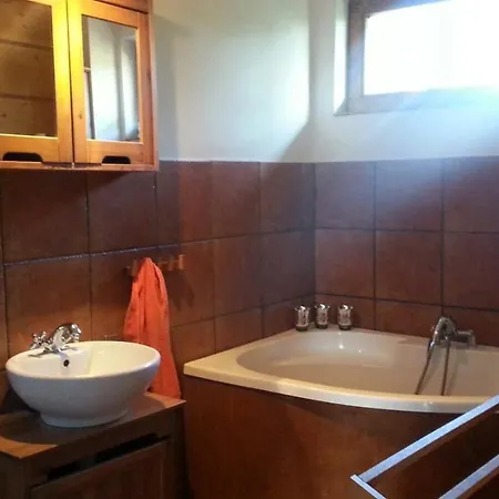 Dom Grabowa Z Sauna , Podgrzewanym Basenem I Balia Z Hydromasazem Holiday home Gilowice (Zywiec)