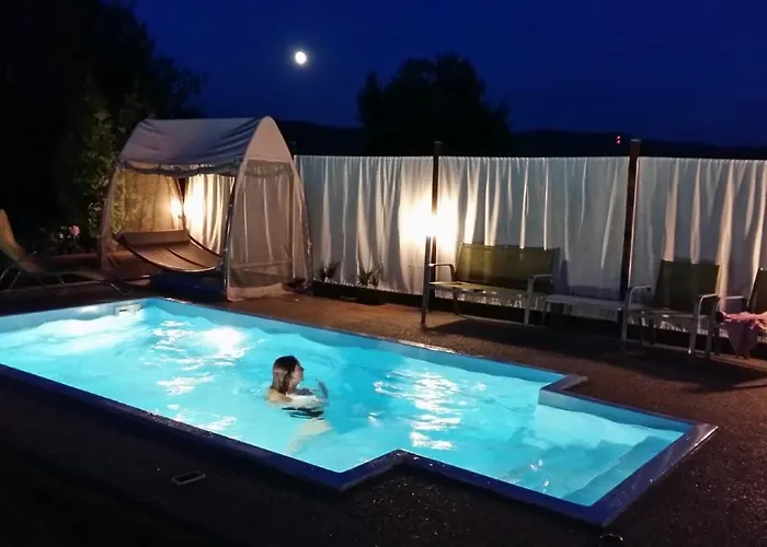 Prázdninový dům Dom Grabowa Z Sauna , Podgrzewanym Basenem I Balia Z Hydromasazem *